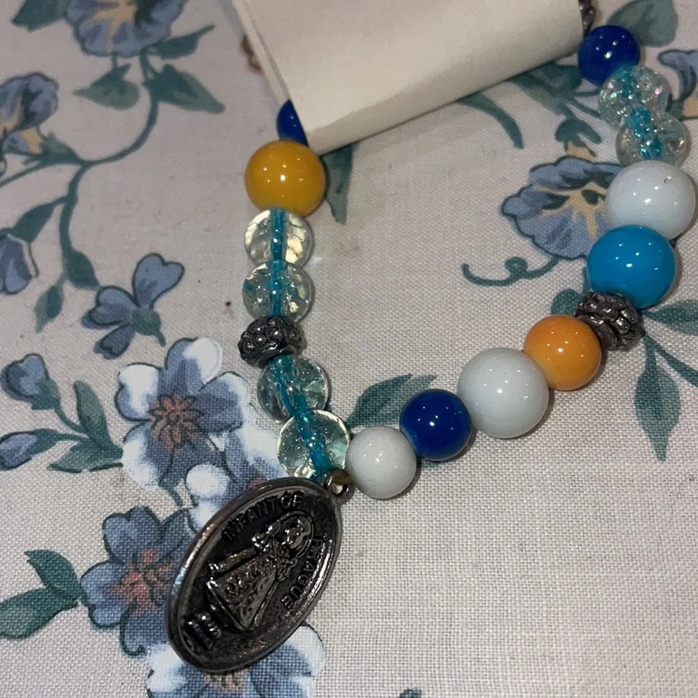 - New Hand made beaded infant of Prague silver pendant bracelet
